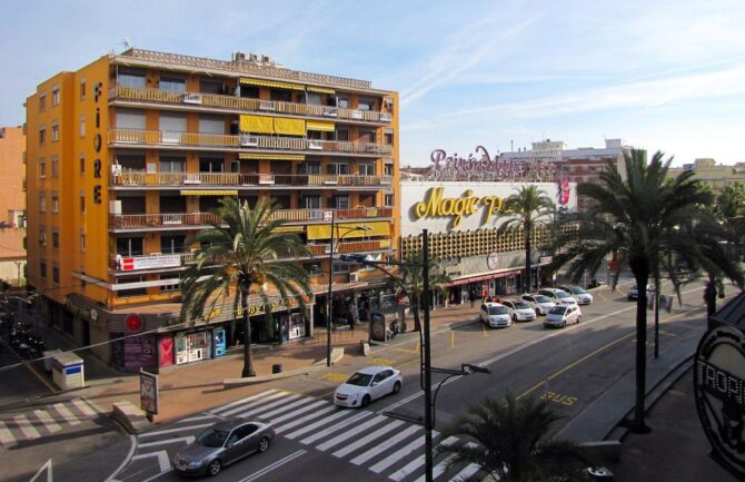 Apartments Lloret Sun
