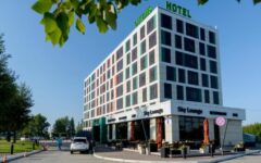 Skyport Hotel