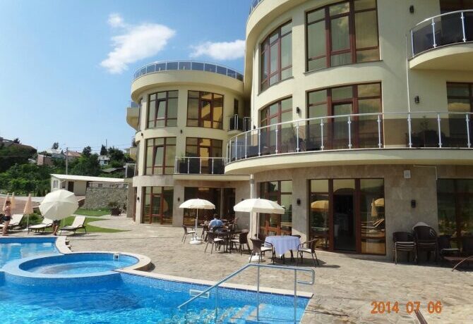 Mirny Alushta Crimea Hotel