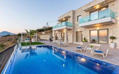 Blue Horizon Luxury Villas