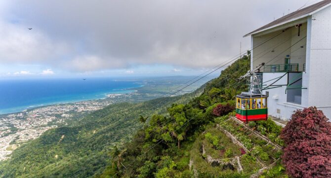 Cabarete, Dominican Republic: Attractions Cable Car and Mount Isabel de Torres in Puerto Plata