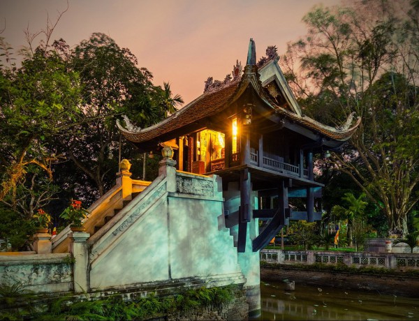 Ханой, Вьетнам: Достопримечательности Пагода на одной колонне