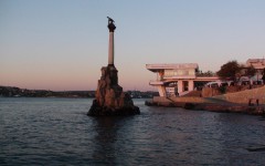 Достопримечательности Севастополя - что посмотреть за 1 день самостоятельно Памятник затопленным кораблям