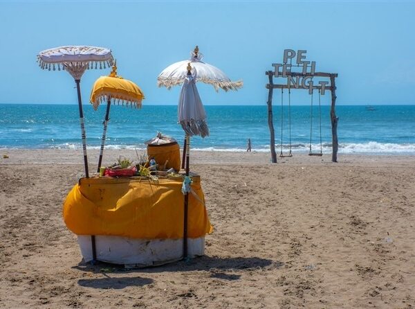 Пляж Петитенгет (Petitenget Beach) - Достопримечательности Семиньяка - что посмотреть за 1 день самостоятельно
