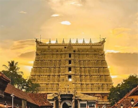 Храм Шри Падманабхасвами (Sree Padmanabhaswamy Temple) - Достопримечательности Тривандрума - что посмотреть за 1 день самостоятельно